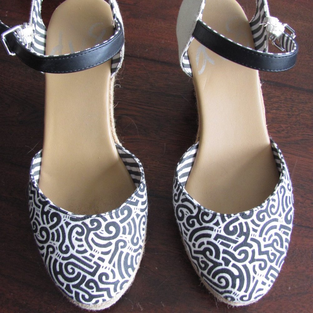 Black and White Espadrilles Size 7-1/2